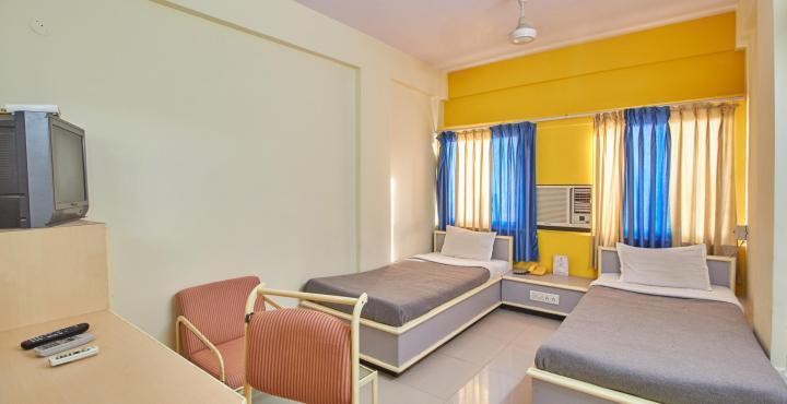 Hotel Aditya Rajkot Εξωτερικό φωτογραφία