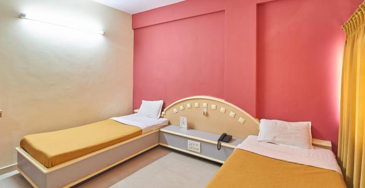 Hotel Aditya Rajkot Εξωτερικό φωτογραφία
